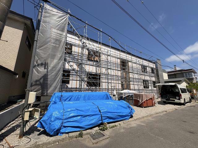 建物外観　建築中