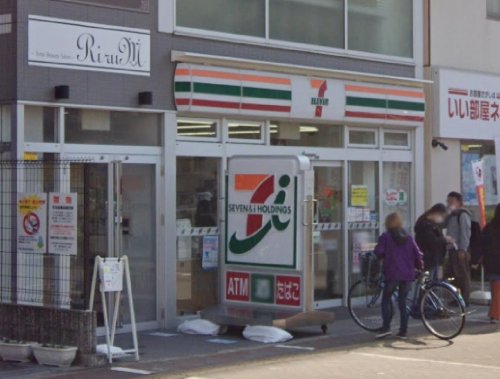 コンビニ　セブンイレブン中百舌鳥駅（コンビニ）まで760m