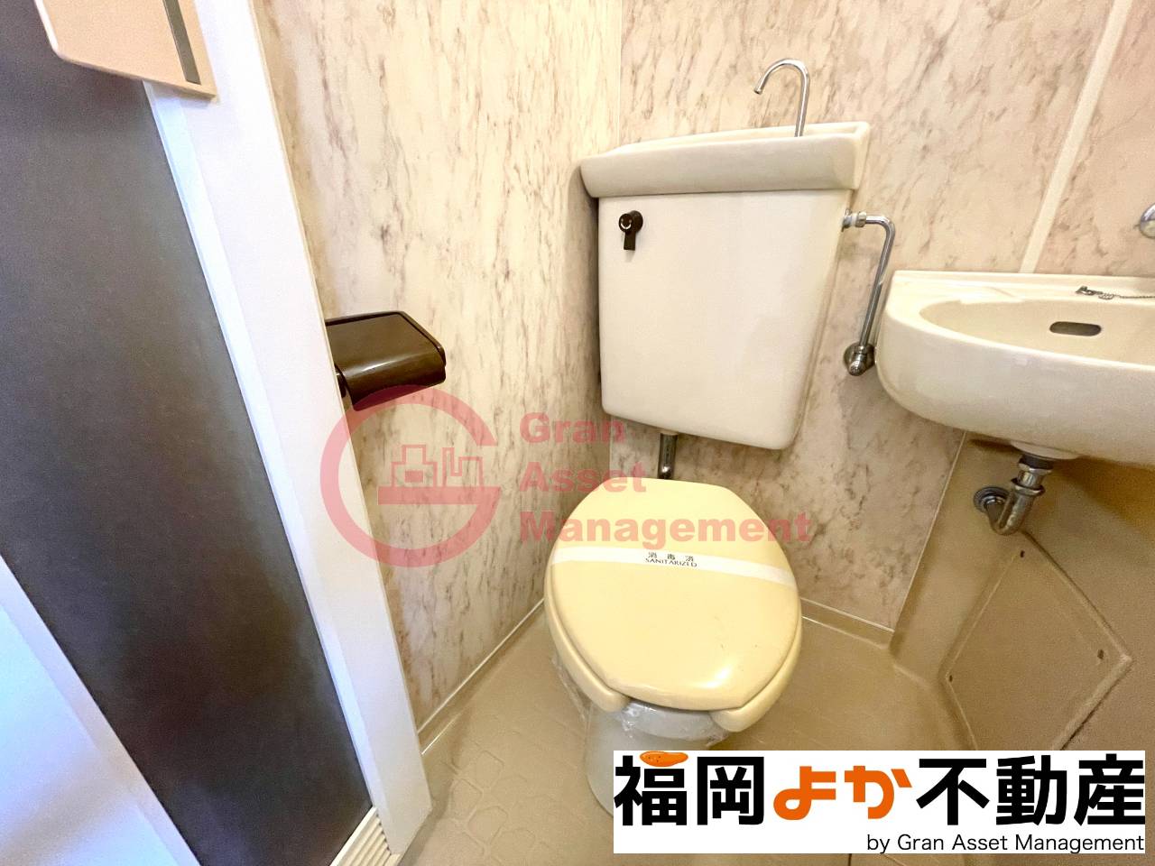 トイレ　シンプルで使いやすいトイレです