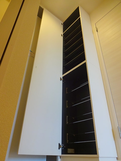 玄関　★同マンション参考写真★