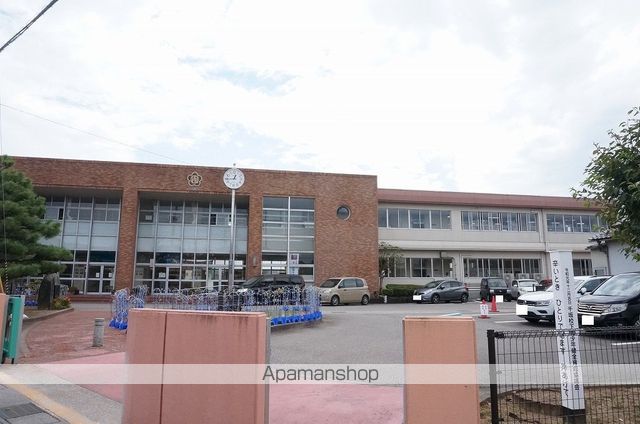 小学校　千坂小学校（小学校）まで383m