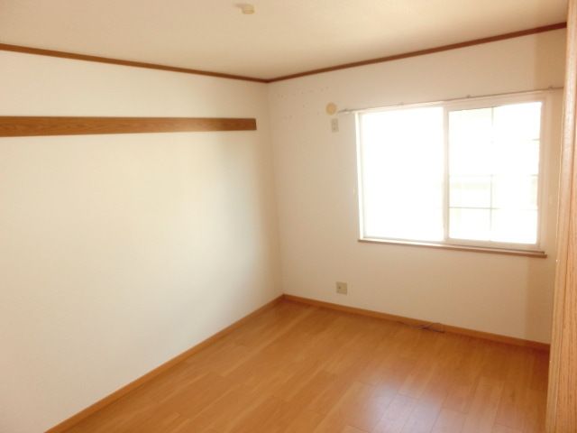 その他部屋・スペース　リビング横の洋室です