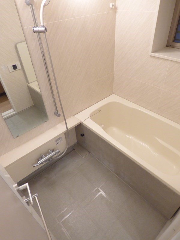 バス・シャワールーム　別部屋参考写真