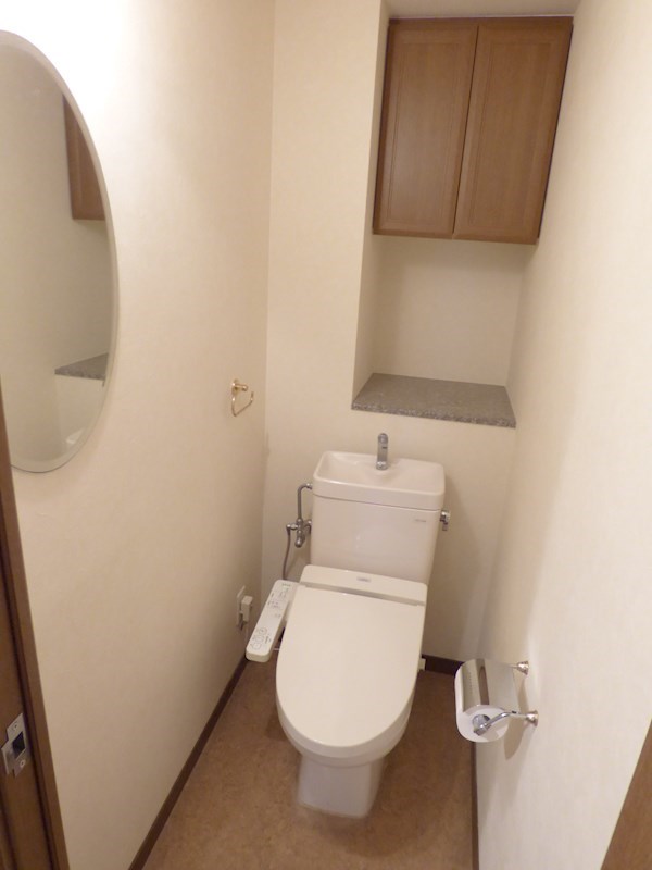 トイレ　別部屋参考写真