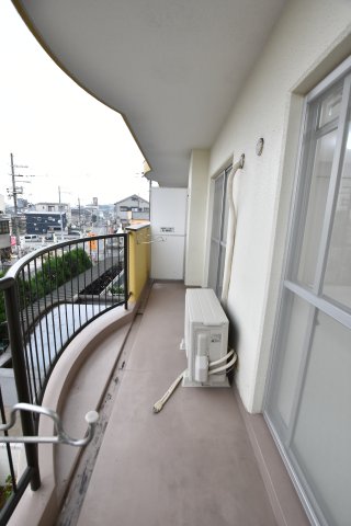 バルコニー　同物件、別号室の参考写真です。
