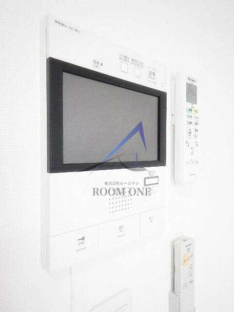 セキュリティ　モニター付きインターホンです。
