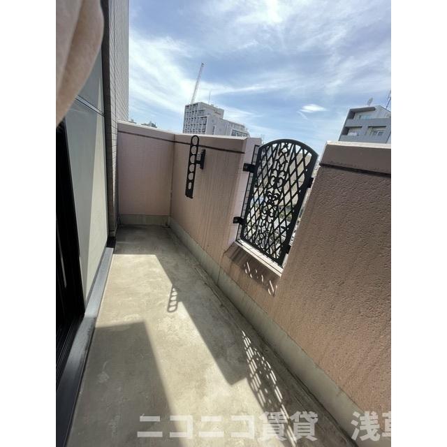 バルコニー
