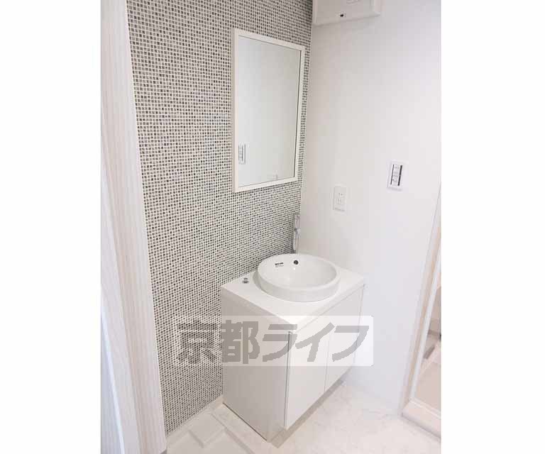 洗面設備　独立洗面台です！