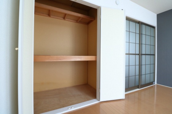 収納　※別部屋の写真です