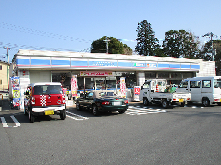 コンビニ　ローソン 裾野茶畑店（コンビニ）まで589m