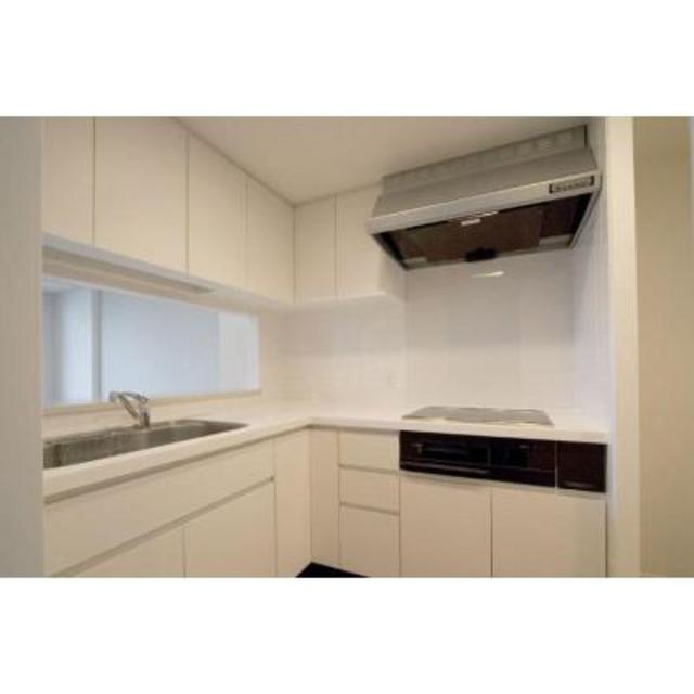 キッチン　※写真は同タイプ住戸です。