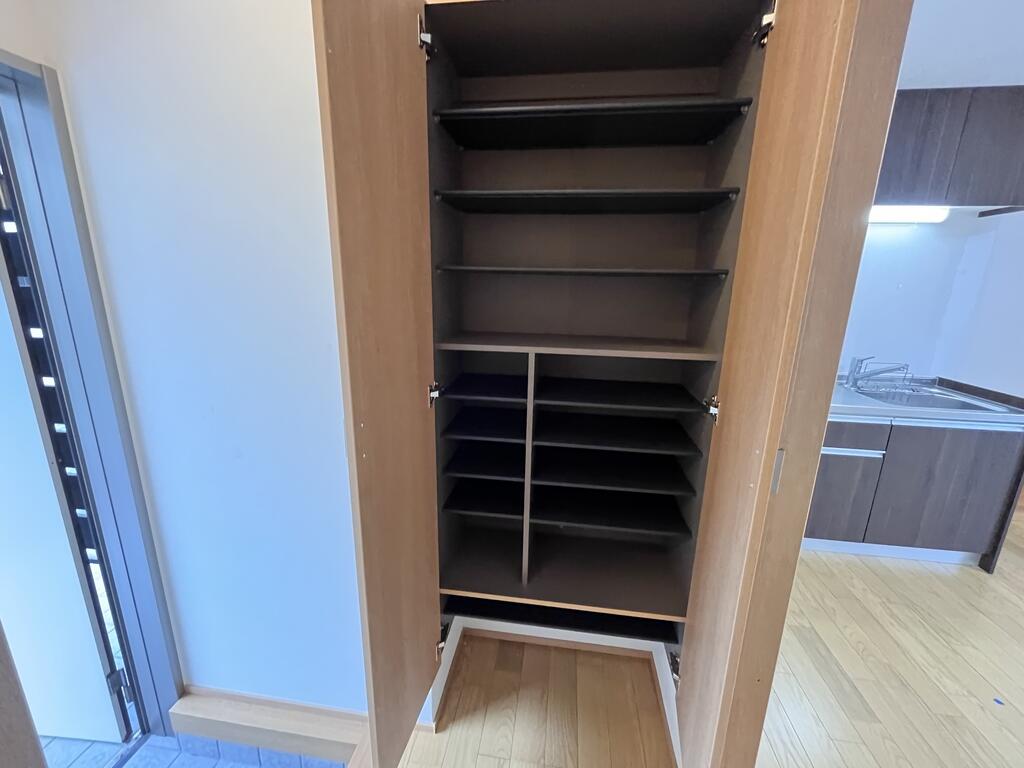 アベニールの玄関写真
