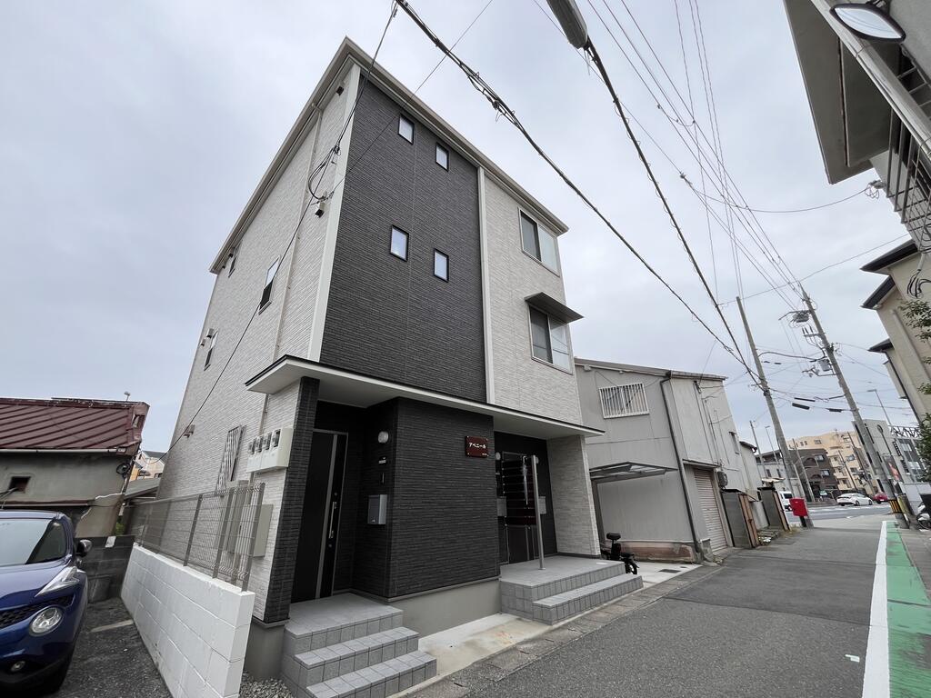 アベニールの外観写真