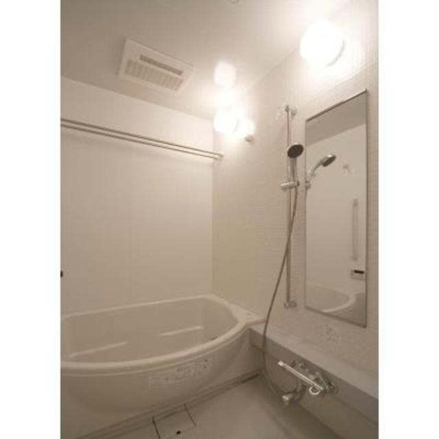 バス・シャワールーム　※写真は同タイプ住戸です。