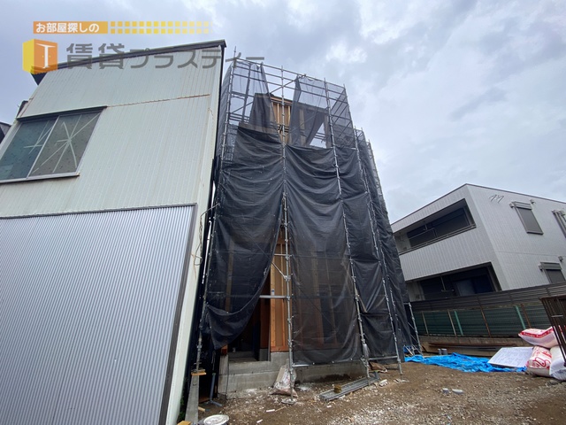 建物外観　建築中写真