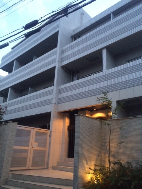 建物外観　おしゃれな外観