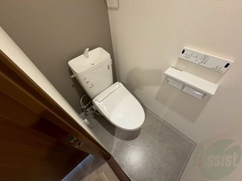 トイレ　こちらはトイレです。清潔感があり、安心して使用できます。