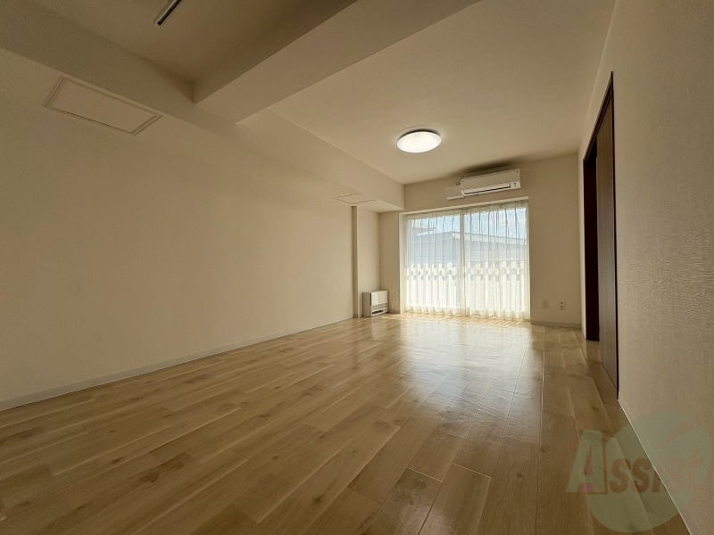 居室・リビング　広くてキレイなお部屋が広がっていて、充実した生活が送れそう。