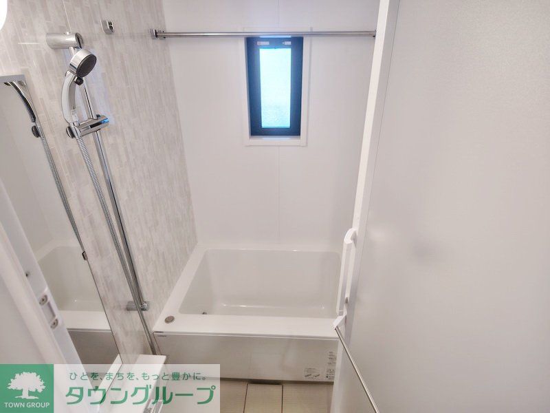 バス・シャワールーム　※写真は同タイプの住戸です。