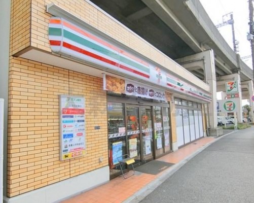 コンビニ　セブンイレブン東品川1丁目店（コンビニ）まで75m