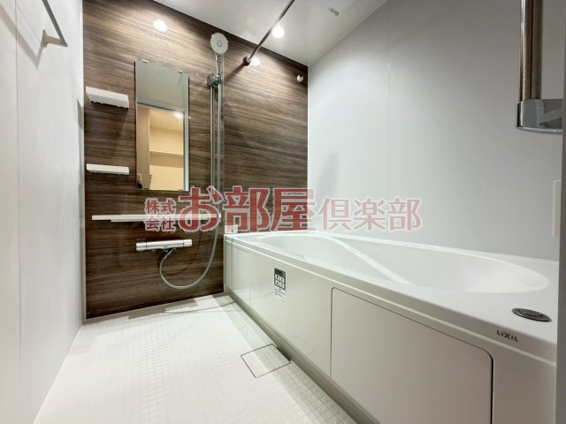 バス・シャワールーム　ゆったり過ごせるお風呂です