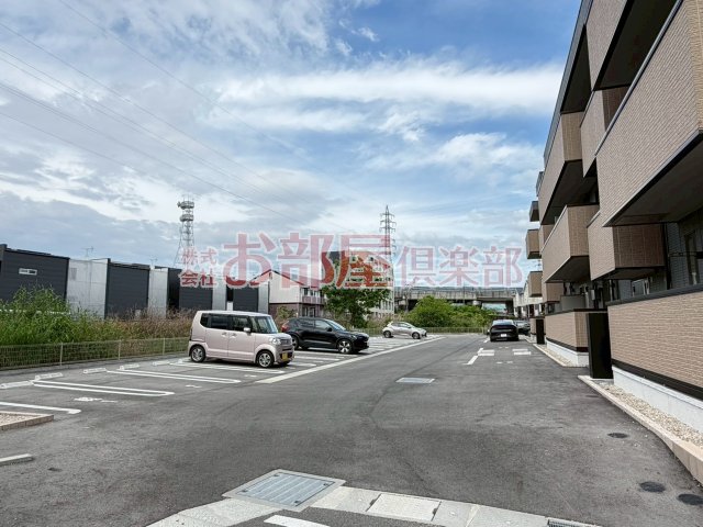 駐車場　駐車スペースもあります