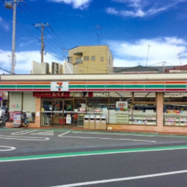 コンビニ　セブンイレブン（コンビニ）まで400m