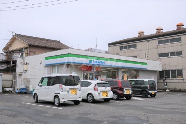 コンビニ　ファミリーマート大同町店（コンビニ）まで701m