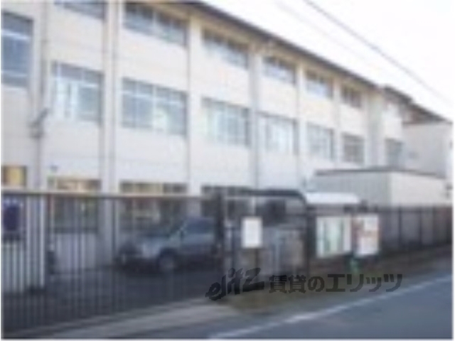 小学校　稲荷小学校（小学校）まで500m