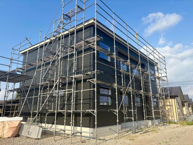 建物外観　建築中