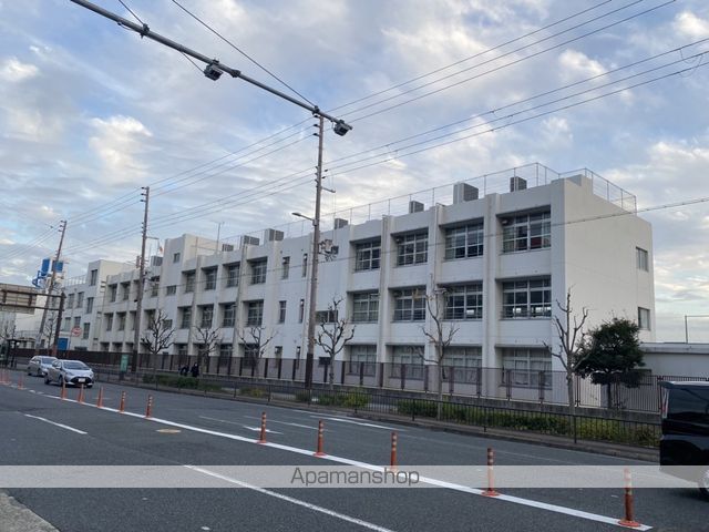 中学校　中野中学校（中学校）まで797m