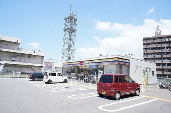 コンビニ　ミニストップ福岡土井2丁目店（コンビニ）まで737m