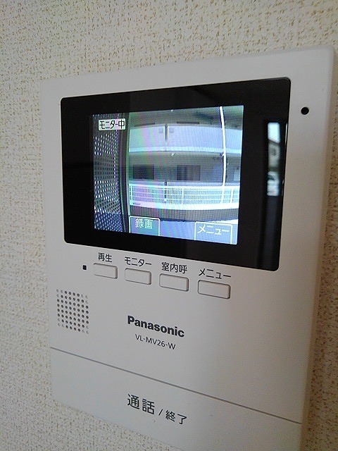 セキュリティ　来訪者の姿を確認できます。
