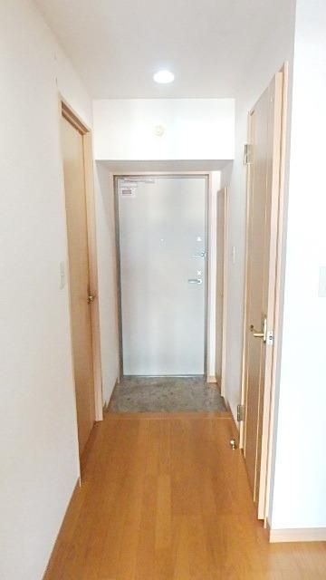 玄関　※別号室参考写真