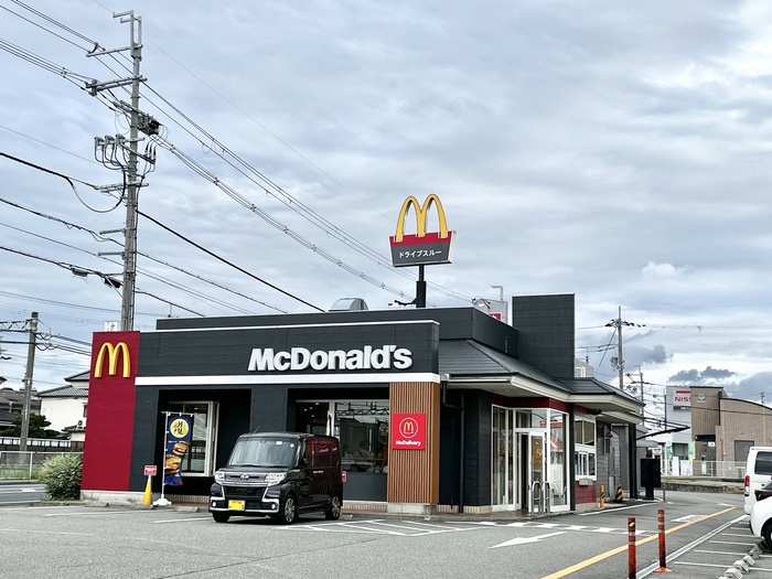 飲食店　マクドナルド（飲食店）まで240m