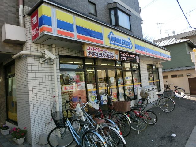 コンビニ　ミニストップ（コンビニ）まで120m