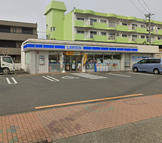 コンビニ　ローソン 名古屋競馬場前店（コンビニ）まで392m