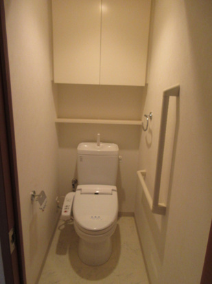 トイレ　コンパクトで使いやすいトイレです