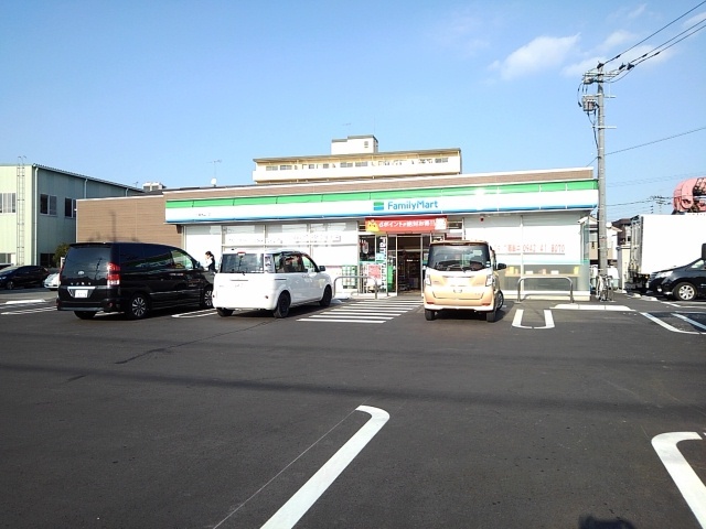 コンビニ　ファミリーマート久留米山川店（コンビニ）まで600m