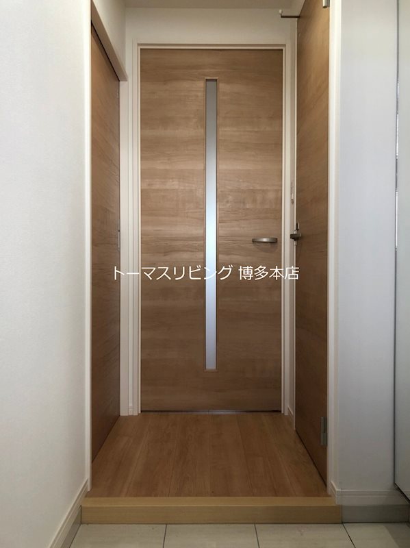 玄関　※別号室参照