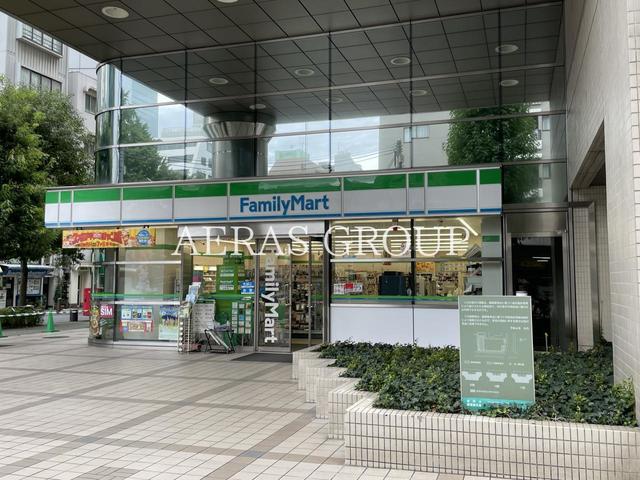 コンビニ　ファミリーマート 芝二丁目店（コンビニ）まで96m