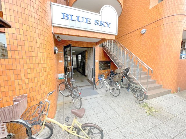 エントランス　綺麗なエントランスです。