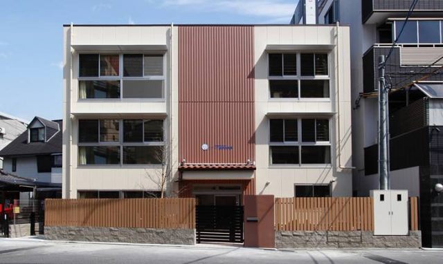 幼稚園・保育園　ソフィア稲荷保育園（幼稚園・保育園）まで219m