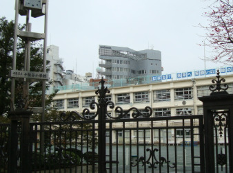 小学校　渋谷区立千駄谷小学校（小学校）まで366m