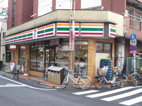 コンビニ　セブンイレブン板橋常盤台3丁目店（コンビニ）まで179m