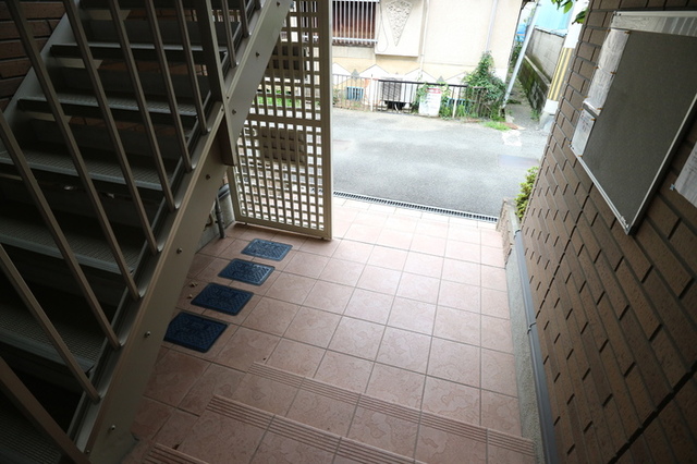 エントランス　エントランス