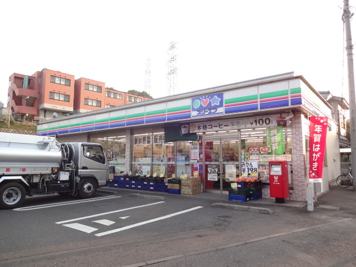 コンビニ　スリーエフ（コンビニ）まで140m