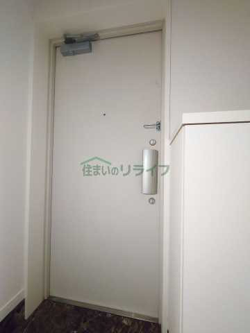 玄関　別部屋参考写真となります。