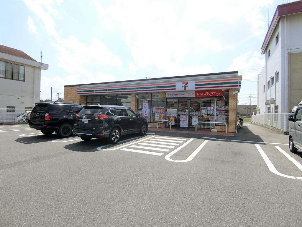 コンビニ　セブンイレブン前橋下石倉町店（コンビニ）まで536m