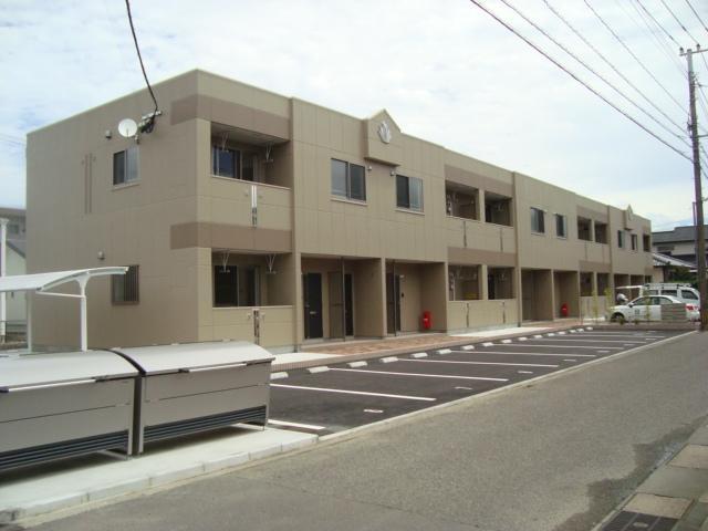 建物外観　外観写真（昼）